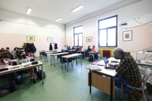 Covid: a scuola nuove regole e rientro no-vax. Bianchi, serve continuità didattica