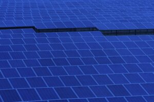 Enel Green Power firma accordo con l’Unione europea per una gigafactory di pannelli solari in Sicilia