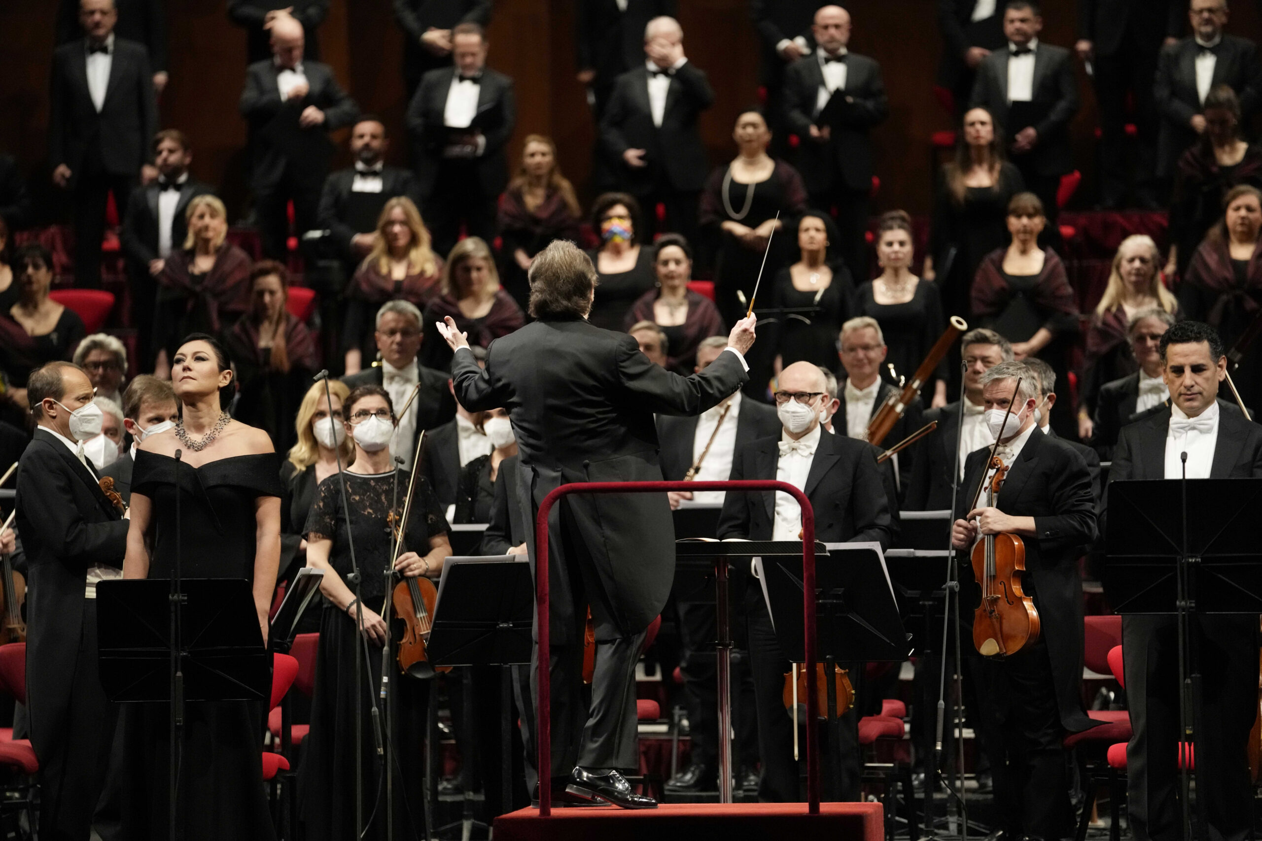 Successo e incasso record per il Sabat Mater di Rossini alla Scala, concerto in favore della popolazione ucraina