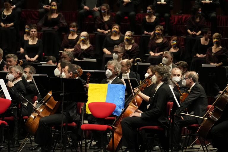 Successo e incasso record per il Sabat Mater di Rossini alla Scala, concerto in favore della popolazione ucraina