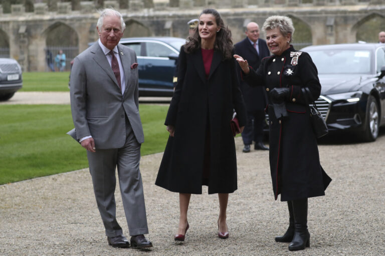 Arte spagnolo in Gran Bretagna, la Regina Letizia a Bishop Auckland con il Principe Carlo