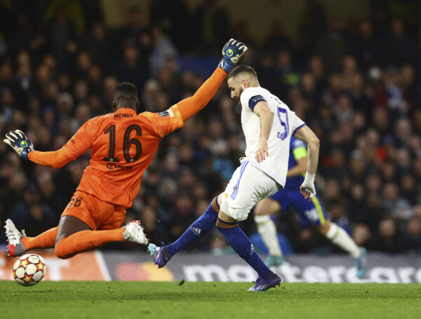 Champions League, strepitoso Real: tripletta di Benzema inchioda a Londra il Chelsea, 1-3 finale. Villarreal vs Bayern Monaco 1-0