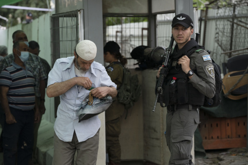 Il terrore che attanaglia Israele. L’attentato a Tel Aviv poi la caccia all’uomo e l’uccisione di un giovane palestinese