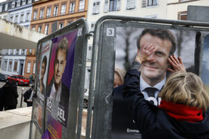 Presidenziali Francia, al ballottaggio tra Macron e Le Pen