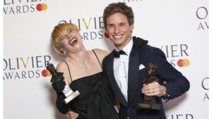 Gli Olivier Awards a Londra. Il remake di Cabaret grande vincitore