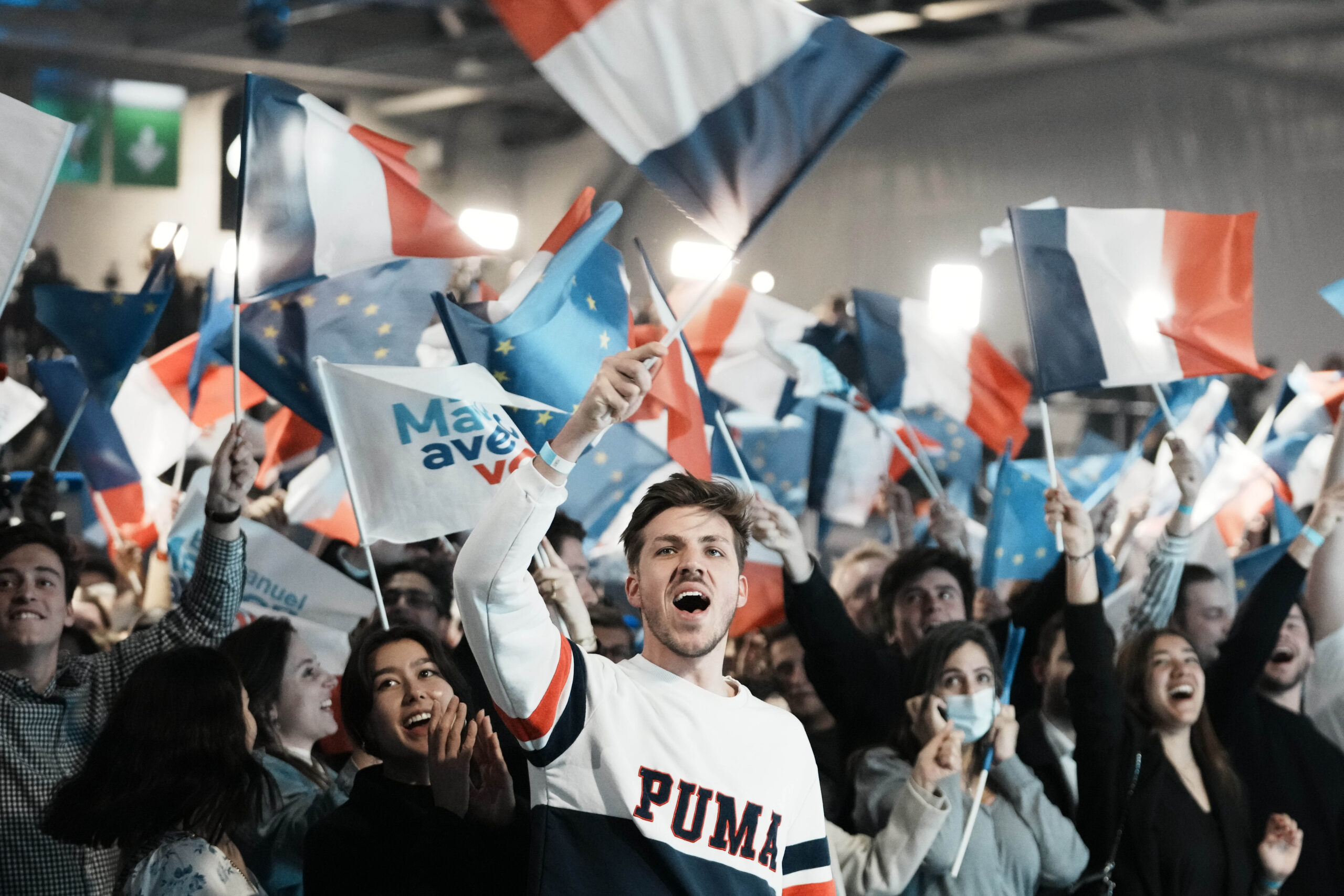 Presidenziali Francia, al ballottaggio tra Macron e Le Pen