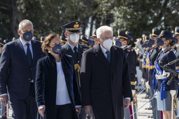 Mattarella alla cerimonia celebrativa del 170° anniversario della Polizia di Stato