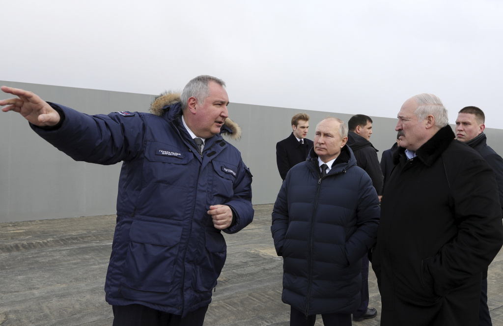 Il Presidente russo Vladimir Putin in visita al cosmodromo di Vostochny con l’omologo bielorusso Lukashenko