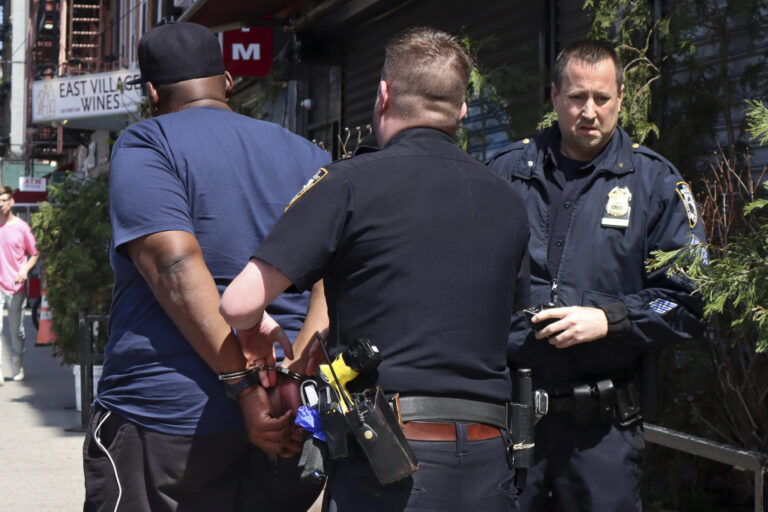 Frank R. James, in manette l’uomo sospettato dell’attentato alla metro di New York
