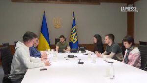 Ucraina, Zelensky: “I crimini russi sulla popolazione civile devono finire”