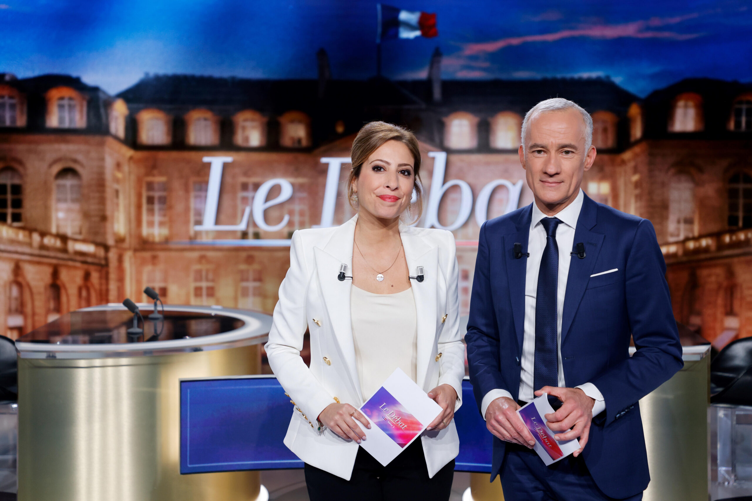 Il dibattito in tv tra Emmanuel Macron e Marine Le Pen. Oltre 15 milioni di francesi hanno seguito il confronto