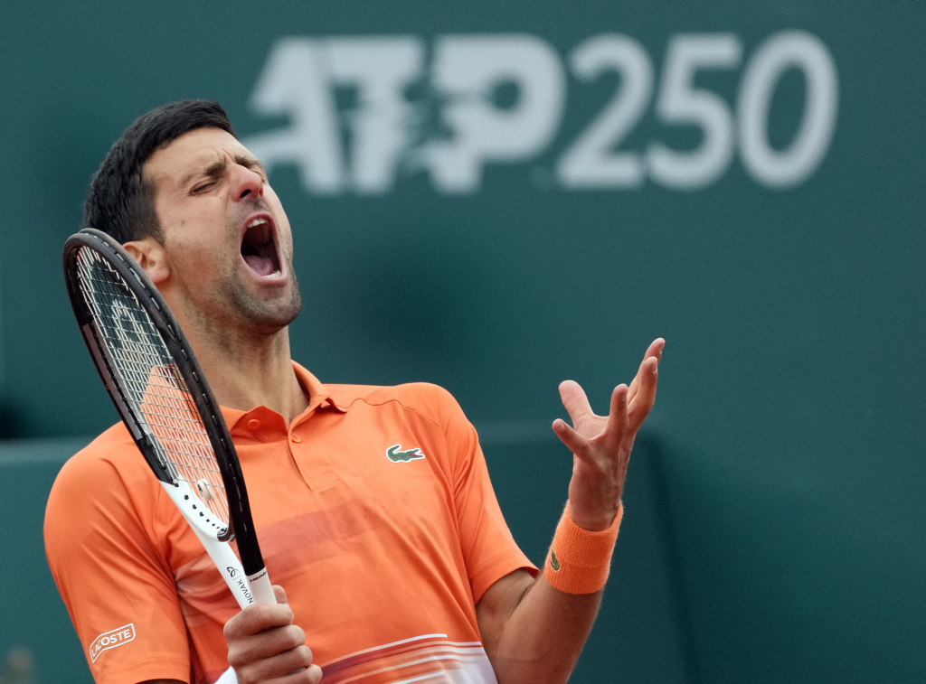 ATP Belgrado, Djokovic vince in rimonta e vola in semifinale