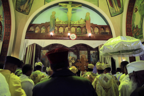 Pasqua ortodossa, le celebrazioni dei fedeli nel Venerdi Santo a Gerusalemme