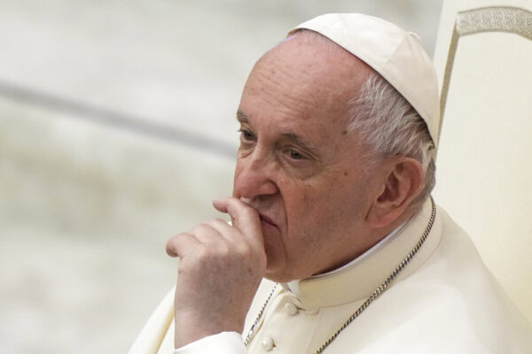 Ucraina, il Papa chiede una tregua per la Pasqua ortodossa: “I politici ascoltino la gente”