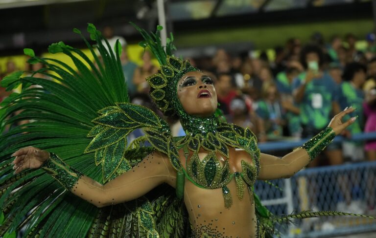 Torna il carnevale di Rio dopo due anni di Covid