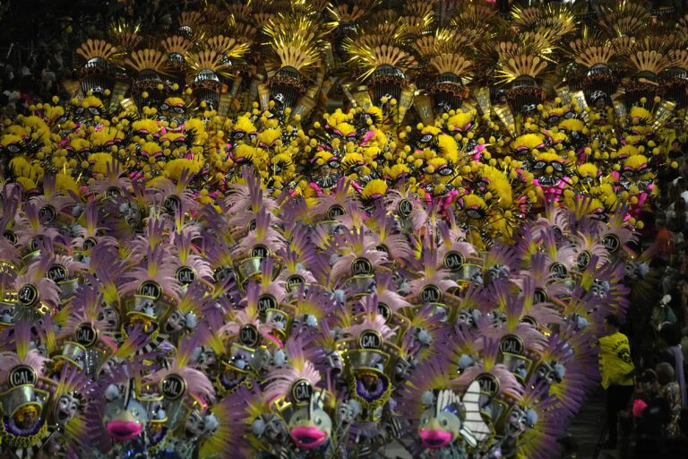 Torna il carnevale di Rio dopo due anni di Covid