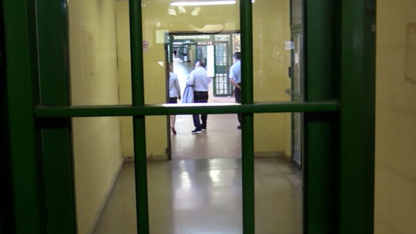 Abusi nel carcere di Santa Maria Capua Vetere, chiesto giudizio per 107 imputati