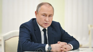 Ucraina, Putin: “Se minacciati useremo mezzi finora inutilizzati”