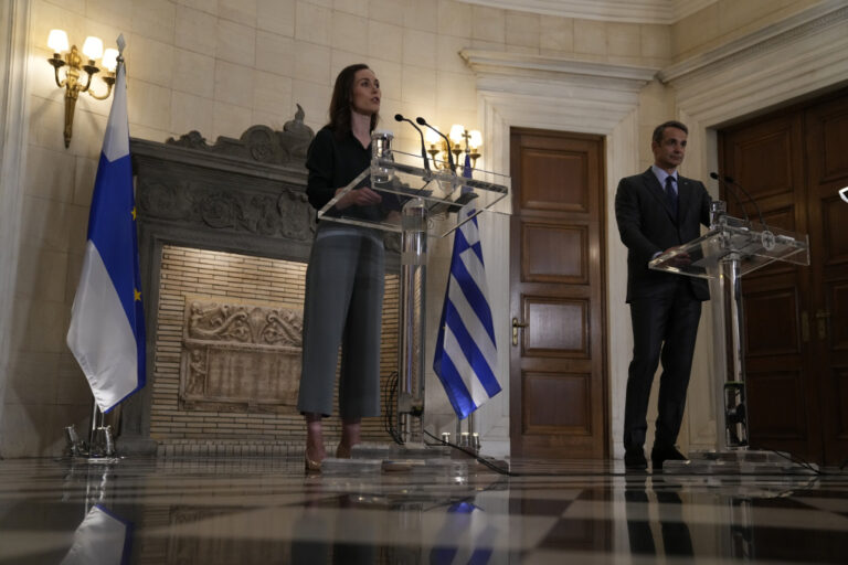 TLa prima ministra finlandese Sanna Marin in visita ad Atene