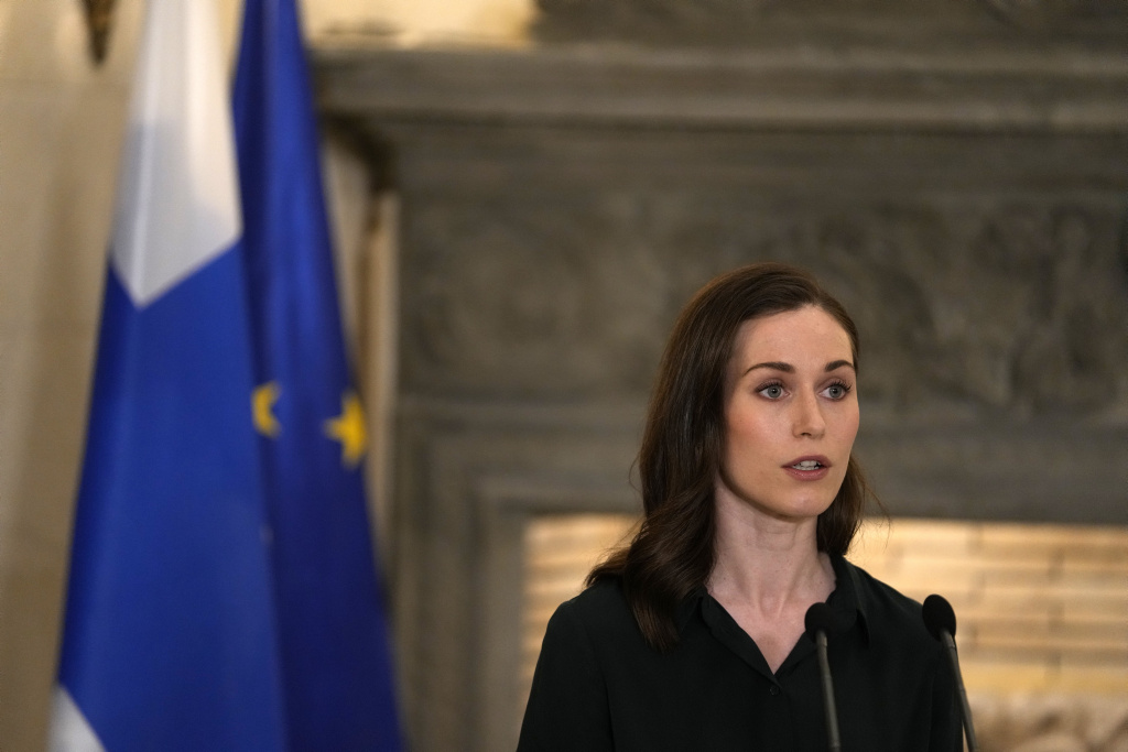 La prima ministra finlandese Sanna Marin in visita ad Atene