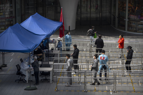 Cina: allarme Covid  per casi in aumento, di rafforzano le misure di prevenzione a Pechino