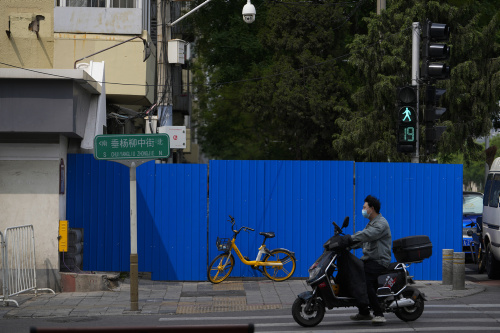 Cina: allarme Covid  per casi in aumento, di rafforzano le misure di prevenzione a Pechino