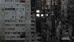 Ucraina, la Russia intensifica i raid su Kharkiv