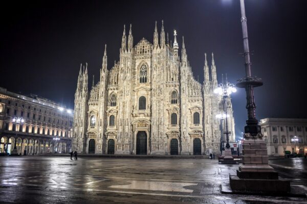 Milano: 6 ragazze ripercorrono aggressioni in piazza Duomo davanti al gip