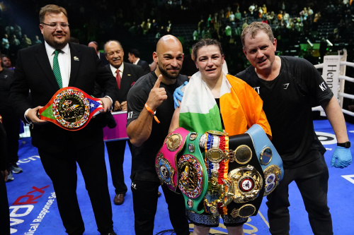 Boxe femminile – Katie Taylor batte Amanda Serrano ed entra nella storia