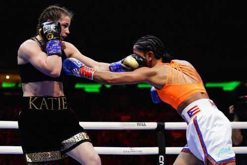 Boxe femminile – Katie Taylor batte Amanda Serrano ed entra nella storia