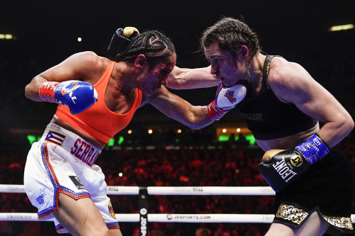 Boxe femminile – Katie Taylor batte Amanda Serrano ed entra nella storia