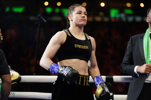 Boxe femminile – Katie Taylor batte Amanda Serrano ed entra nella storia