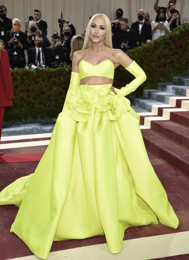 Red carpet dei Met Gala 2022 a New York, una sfilata con l’intero jet set dello showbiz e politica USA