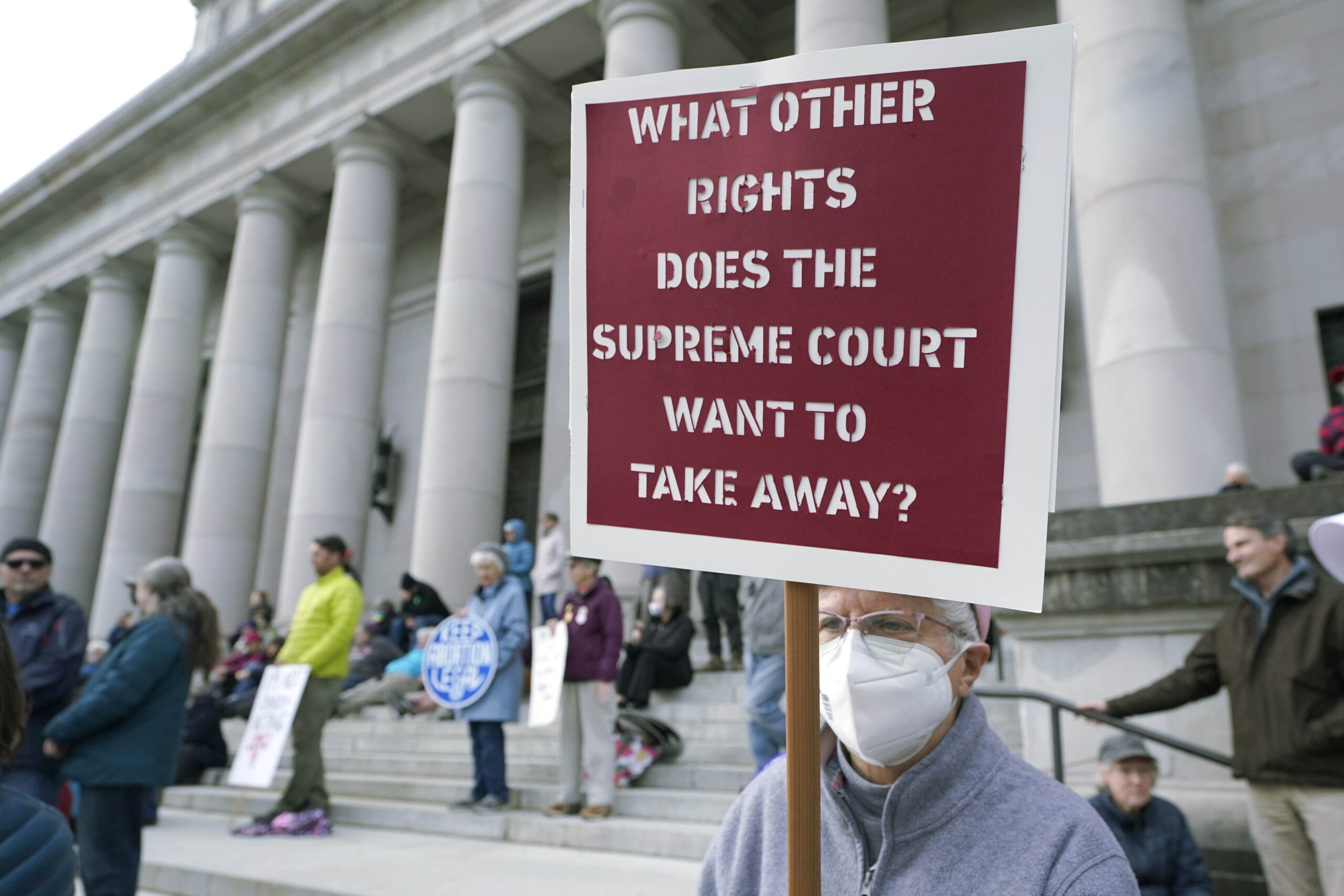Corte Suprema Usa verso abolizioni diritto all’aborto: proteste in molte città – FOTOGALLERY