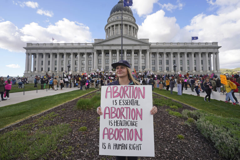 TCorte Suprema Usa verso abolizioni diritto all’aborto: proteste in molte città – FOTOGALLERY