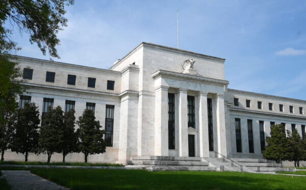 Fed: rialzo tassi da 50 punti base, per Powell inflazione troppo alta