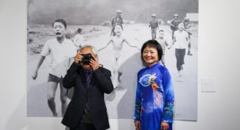 Il fotografo Nick Ut presenta la sua mostra ‘From Hell to Hollywood’, a Milano anche la ‘Napalm Girl’ – Fotogallery