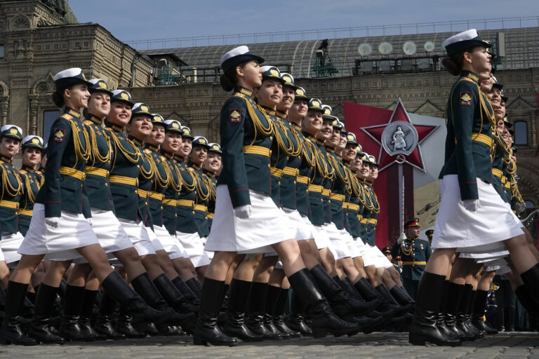 La parata militare per la Giornata della Vittoria in Russia – FOTOGALLERY