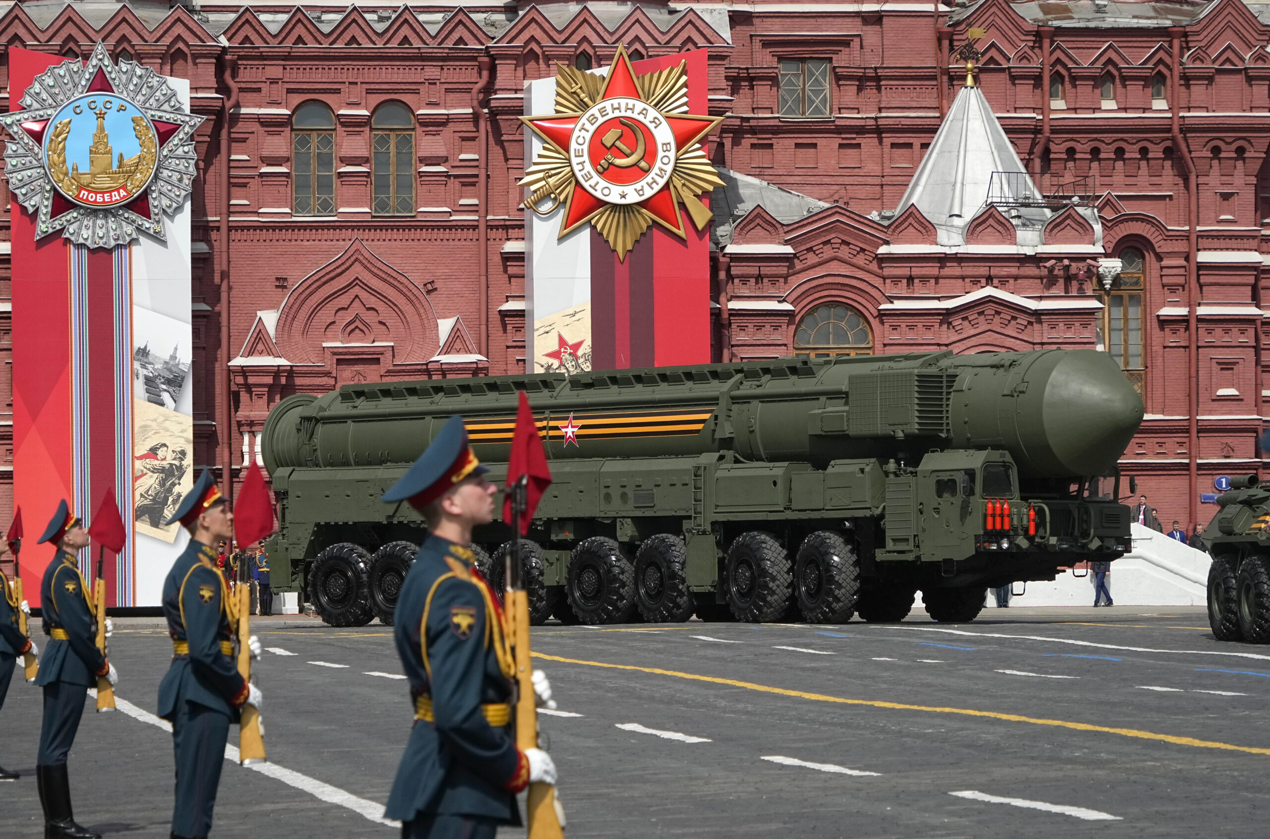 La parata militare per la Giornata della Vittoria in Russia – FOTOGALLERY