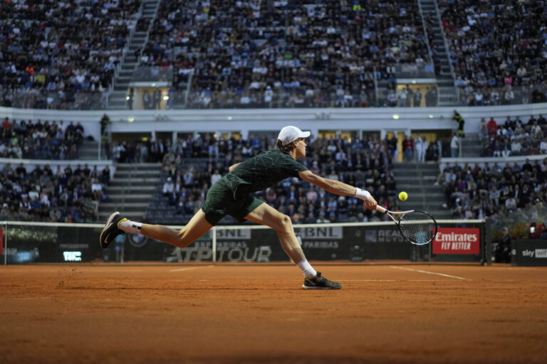 Atp Roma: Sinner si aggiudica derby con Fognini e va agli ottavi – FOTOGALLERY