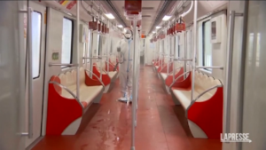 Covid: a Shanghai riprendono a circolare metro e mezzi di trasporto pubblico