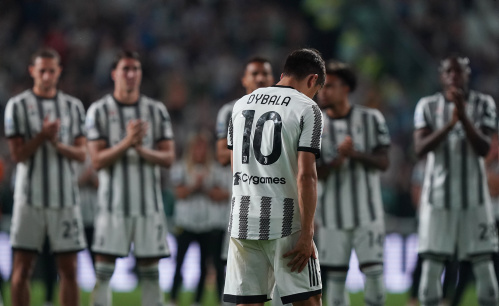 Così lo Juventus Stadium ha salutato Chiellini e Dybala – FOTOGALLERY