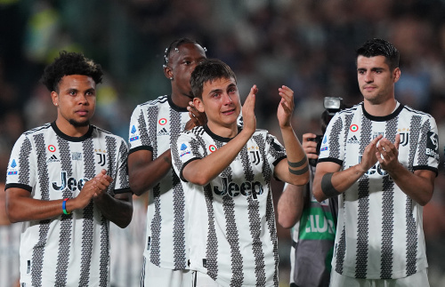 Così lo Juventus Stadium ha salutato Chiellini e Dybala – FOTOGALLERY