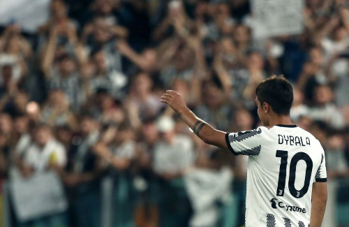 Così lo Juventus Stadium ha salutato Chiellini e Dybala – FOTOGALLERY