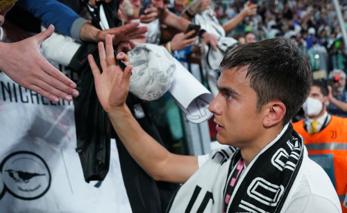 Così lo Juventus Stadium ha salutato Chiellini e Dybala – FOTOGALLERY