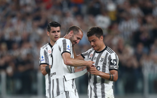 Così lo Juventus Stadium ha salutato Chiellini e Dybala – FOTOGALLERY