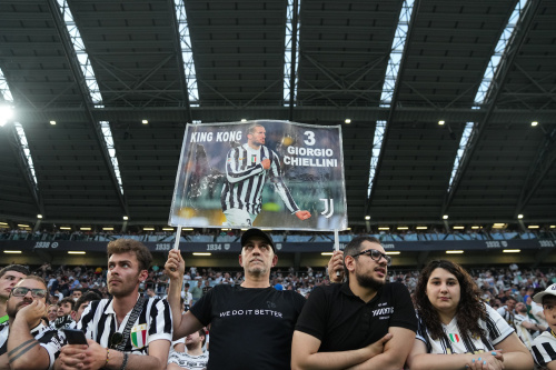 Così lo Juventus Stadium ha salutato Chiellini e Dybala – FOTOGALLERY