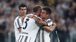 Così lo Juventus Stadium ha salutato Chiellini e Dybala – FOTOGALLERY