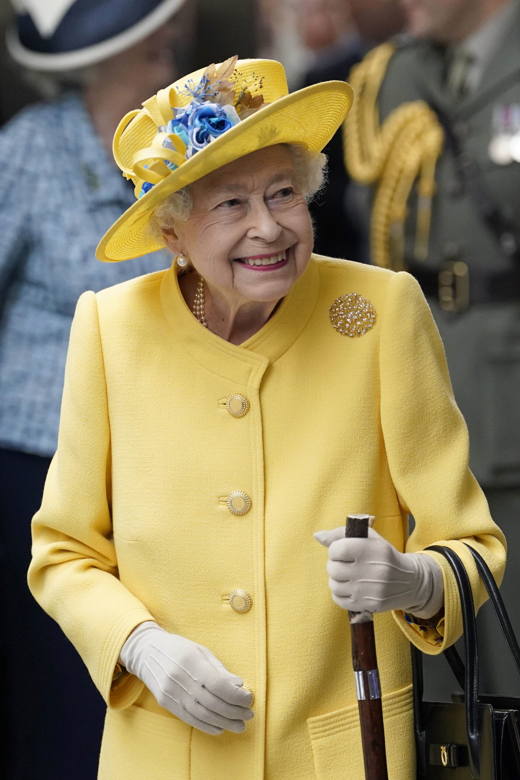 La regina Elisabetta all’inaugurazione della Metropolitana di Londra –  FOTOGALLERY