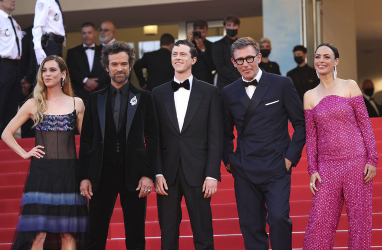 Il primo red carpet di Cannes 2022 – FOTOGALLERY